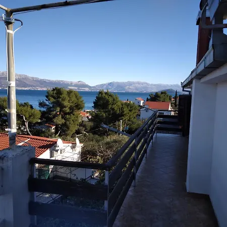 Arbanija Apartman Trogir